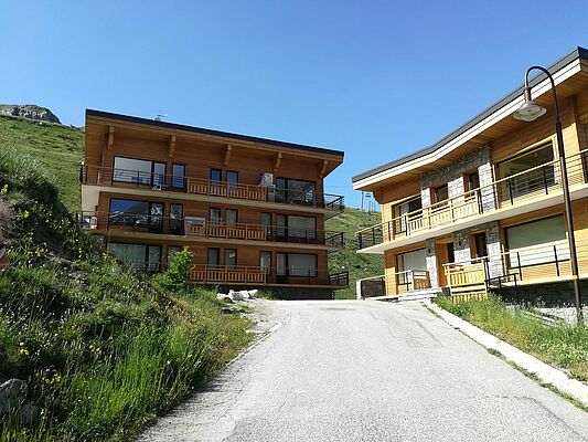 Réfection des façades de deux immeubles de logement