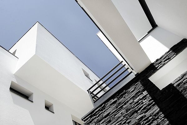 Vierge Noire, 4 logements