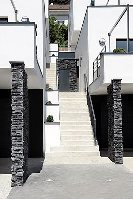 Vierge Noire, 4 logements