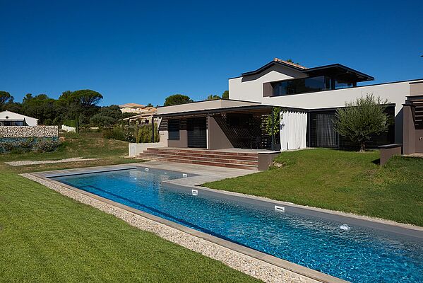 Construction d'une maison avec piscine à Suze-la-Rousse (26)