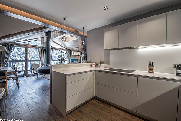Surélévation et réhabilitation d'un immeuble de logements à Courchevel